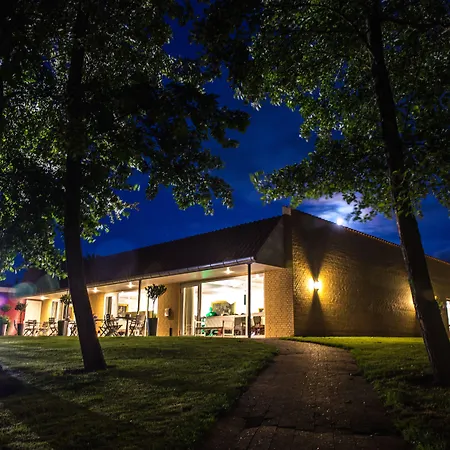Fjelsted Skov & Konference Otel 3*