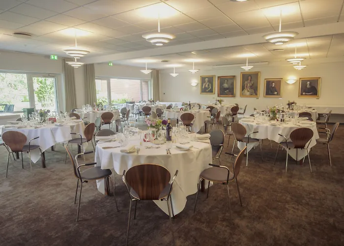 فندق Fjelsted Skov & Konference